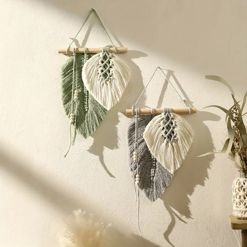 Macrame Wall Hanging - معلقة على الحائط مصنوعة يدويًا من