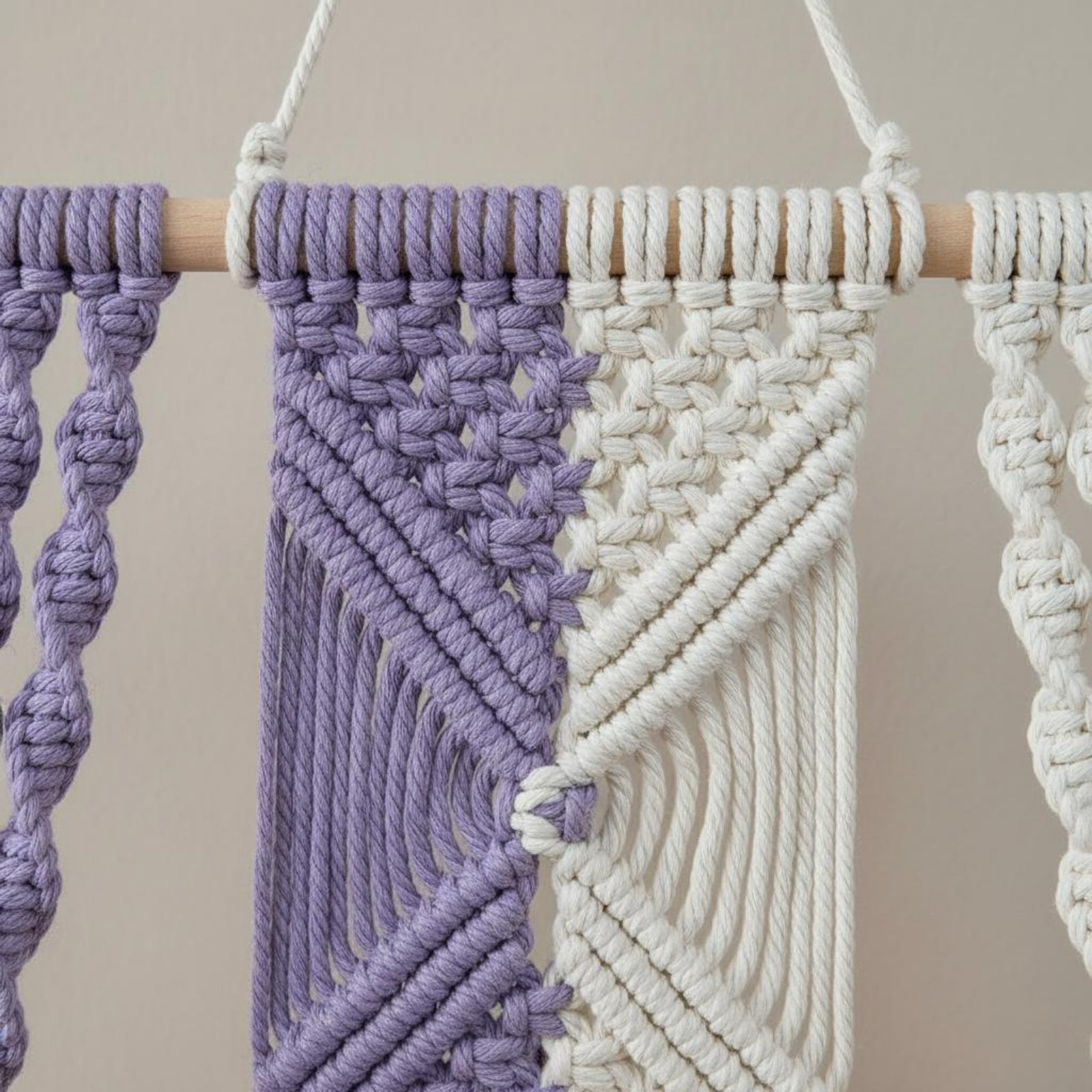 Macrame Wall Hanging - رف جداري بوهيمي معلق مصنوع يدويًا